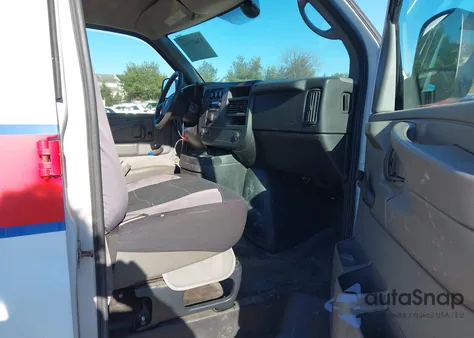 2012 Chevrolet Express 2500 Work Van z USA, uszkodzony, nr VIN 1GCWGFCAXC1167865